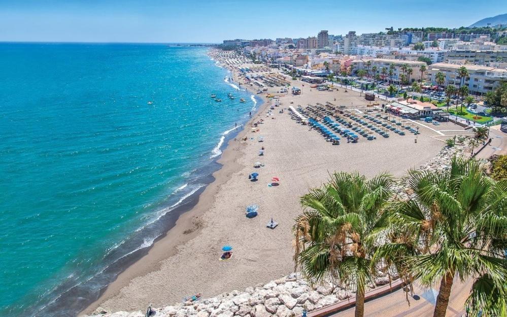 Apartamento 150 Metros De La Playa ตอร์เรโมลิโนส ภายนอก รูปภาพ